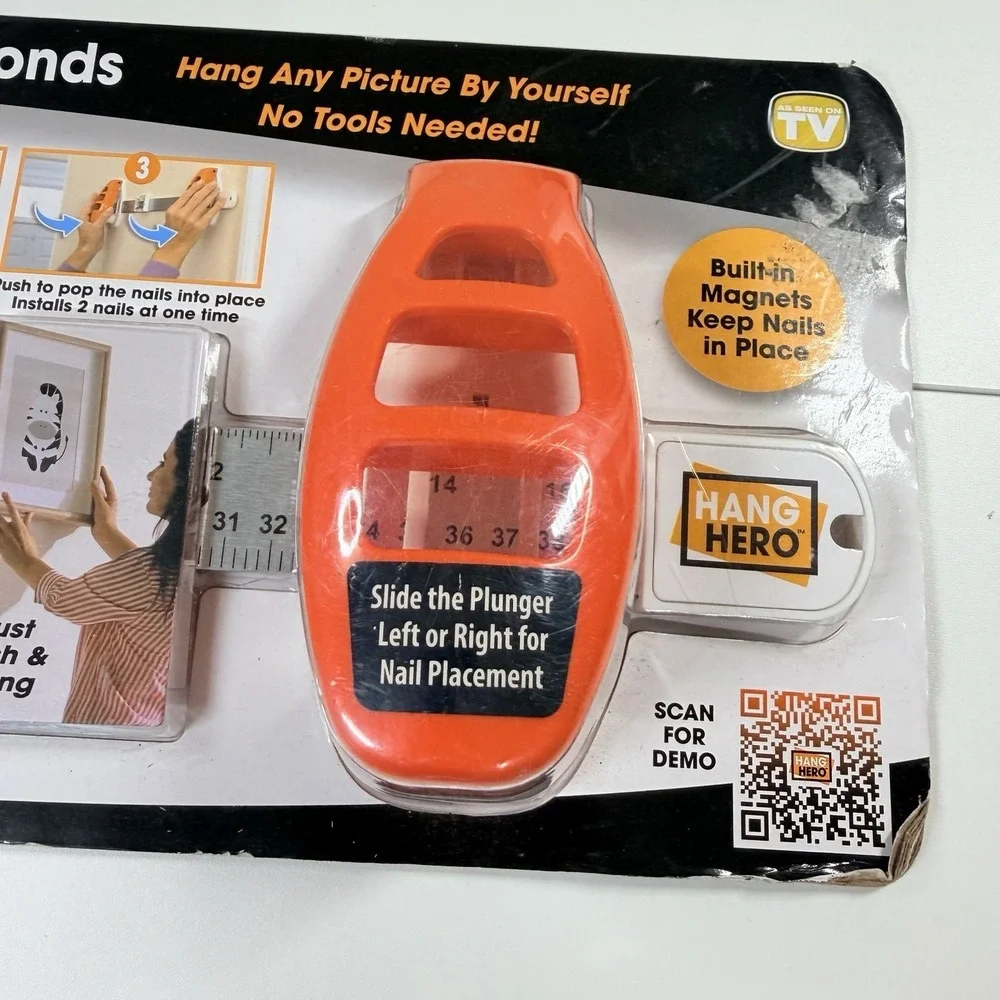 Hang Hero All-in-One System for Perfect Picture Alignment